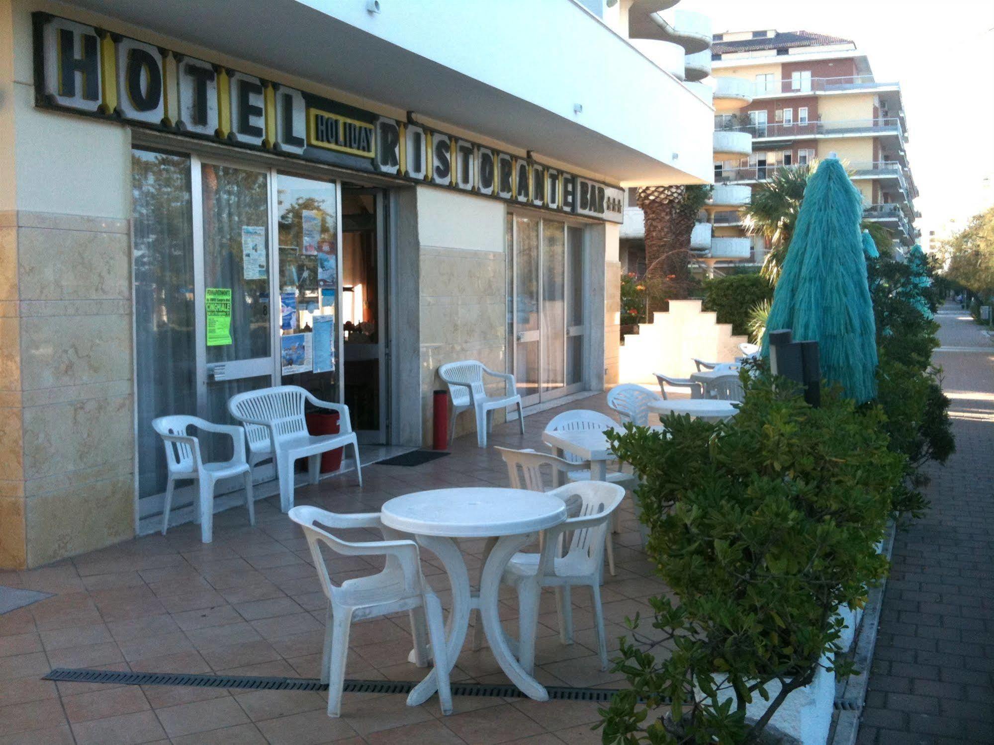 Hotel Holiday Pescara Exteriér fotografie